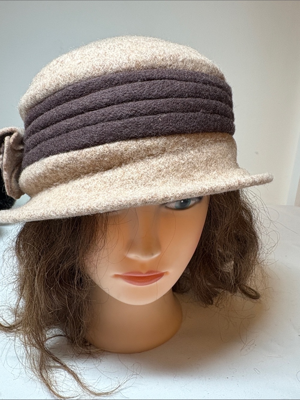 Unbranded NWOT Tan and Brown Wool Hat one Size